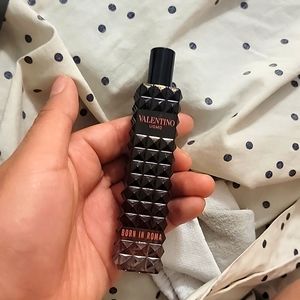 Travel size VALENTINO